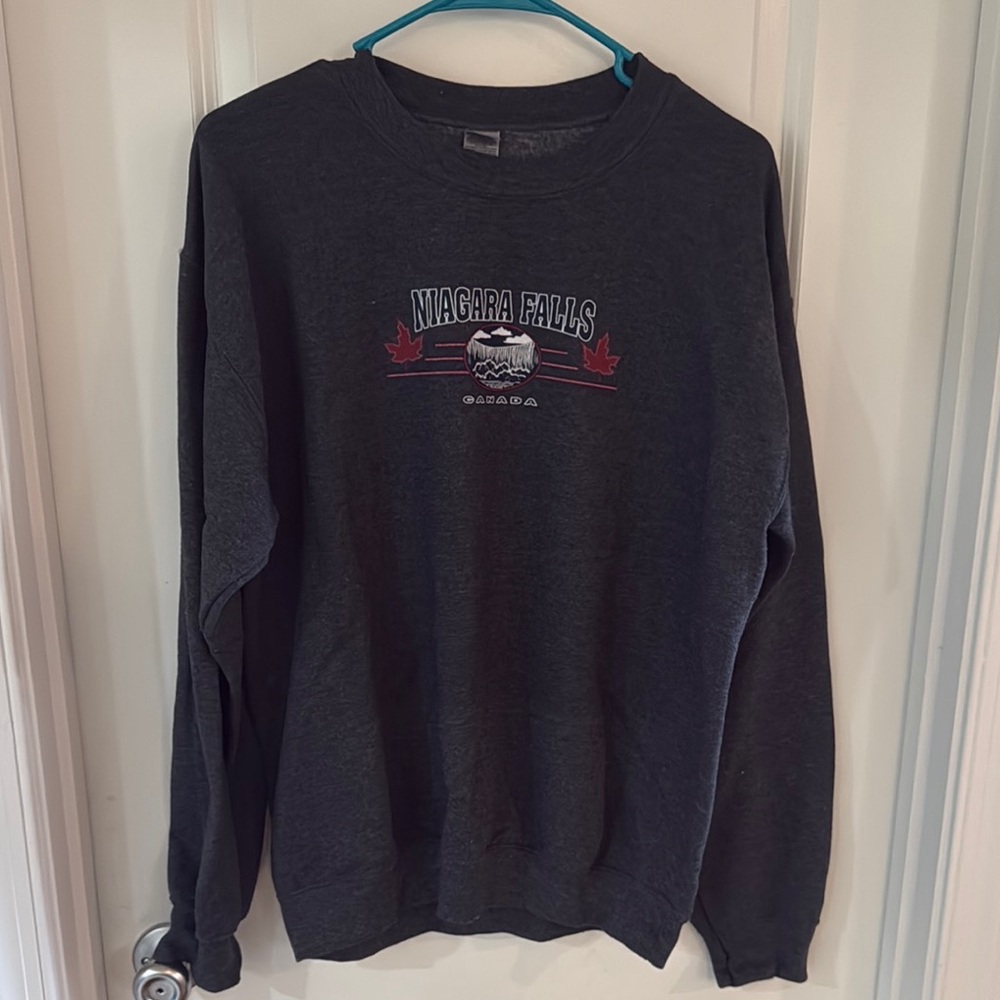 Niagara Falls Crew Neck